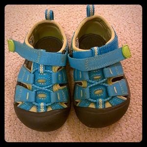 Toddler Keens Size 5